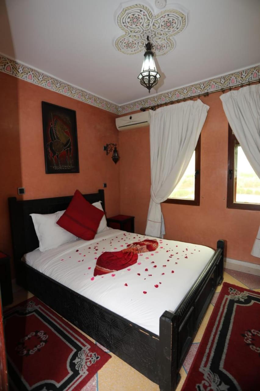 Equi Palace&SPA Near Aeroport Berrechid Exterior foto